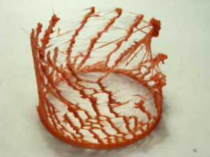 3D プリンタがつくりだす，セル・オートマトン風のパターン