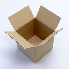 直径 15cm 〜 18cm の 3Dデザイン電球は立方体の箱で郵送