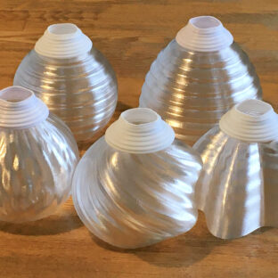 裸電球用の照明器具を魅力的に生まれ変わらせる「電球カバー」