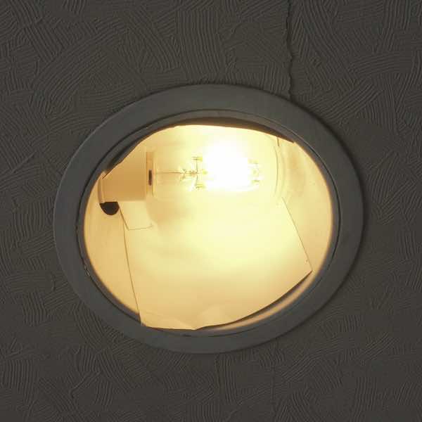コンパクト蛍光灯ダウンライトの DIY による LED への交換 (その 2